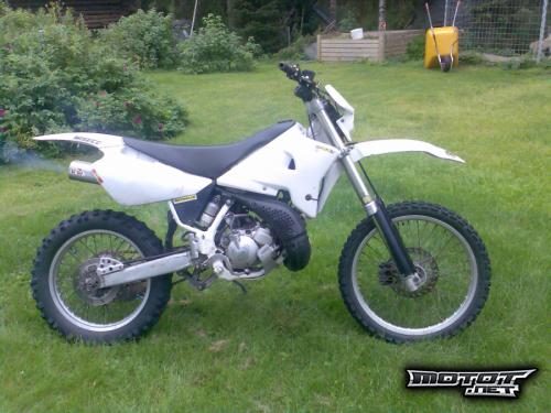 Yamaha WR 200