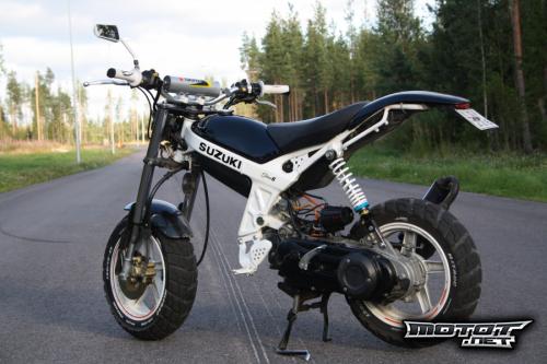 Suzuki TR 50