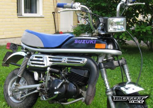 Suzuki PV 50