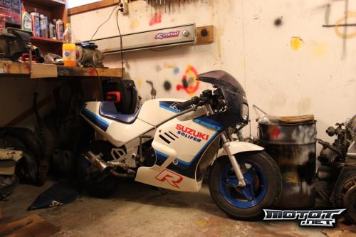 Suzuki R 50